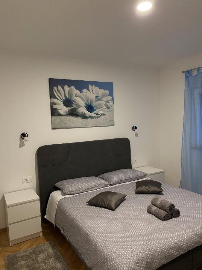 Apartment & Rooms - Marina Ploce  Exterior photo